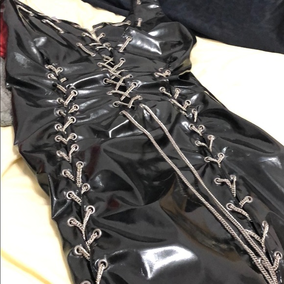 dollskill latex dress - Picture 3 of 3